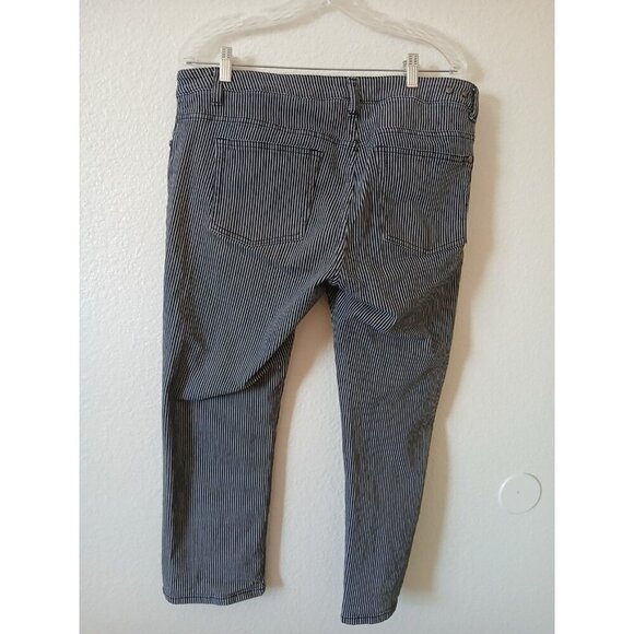 CABI JEANS Navy + White Johnny Railroad Striped Crop Length Women's Jeans 12 - Picture 2 of 16